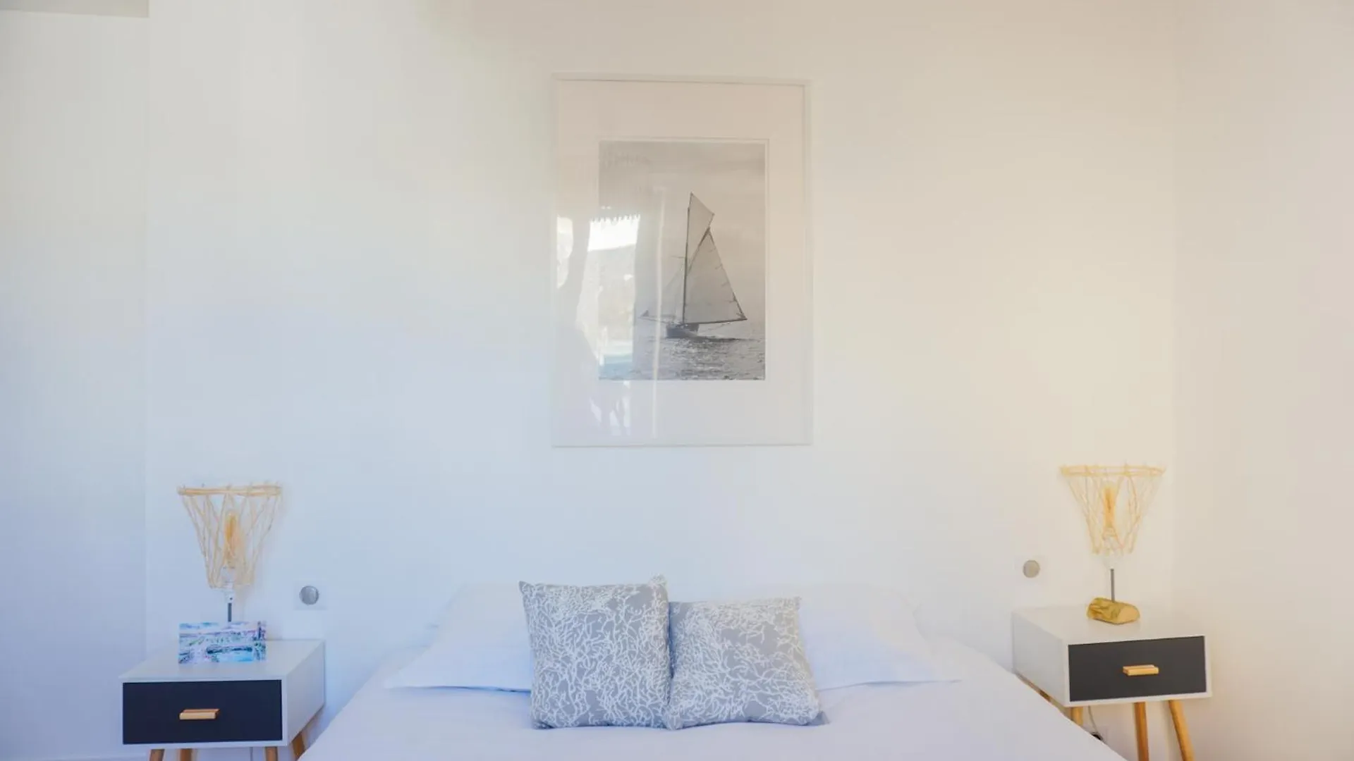 Lägenhet -Porto- Elegant T3 Avec Vue Sur La Ville-Close Concarneau Frankrike