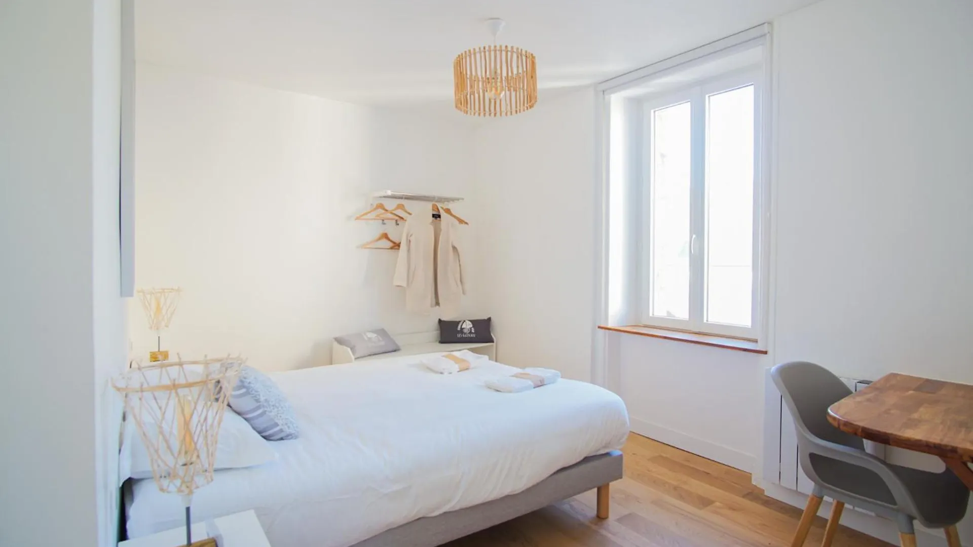 -Porto- Elegant T3 Avec Vue Sur La Ville-Close Concarneau 0*,  Frankrike